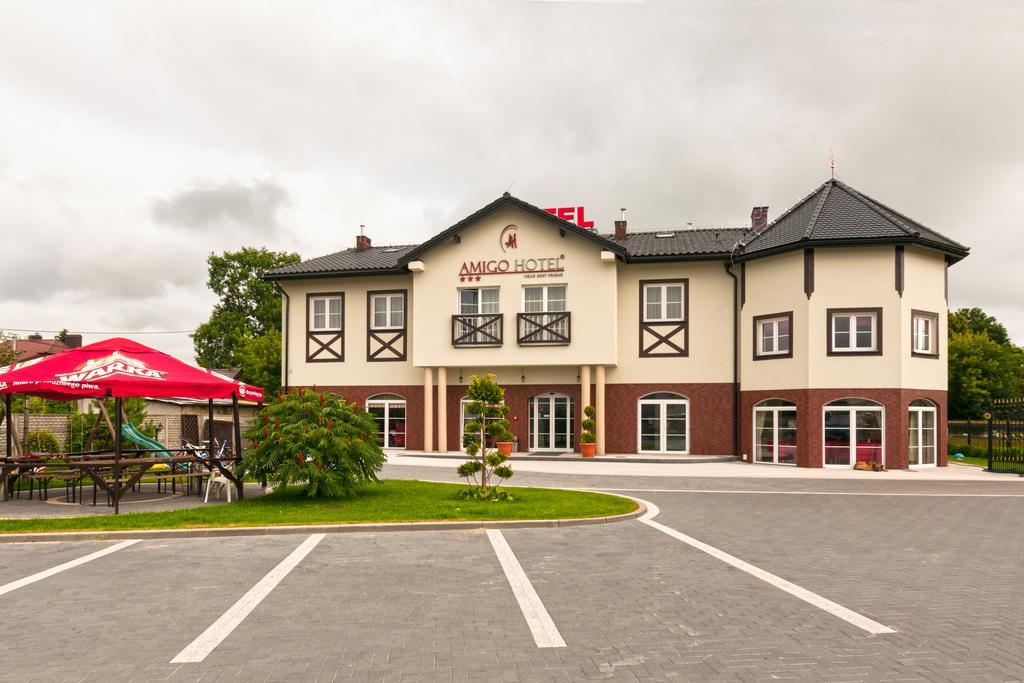 Amigo Hotel Sulejowek Bagian luar foto
