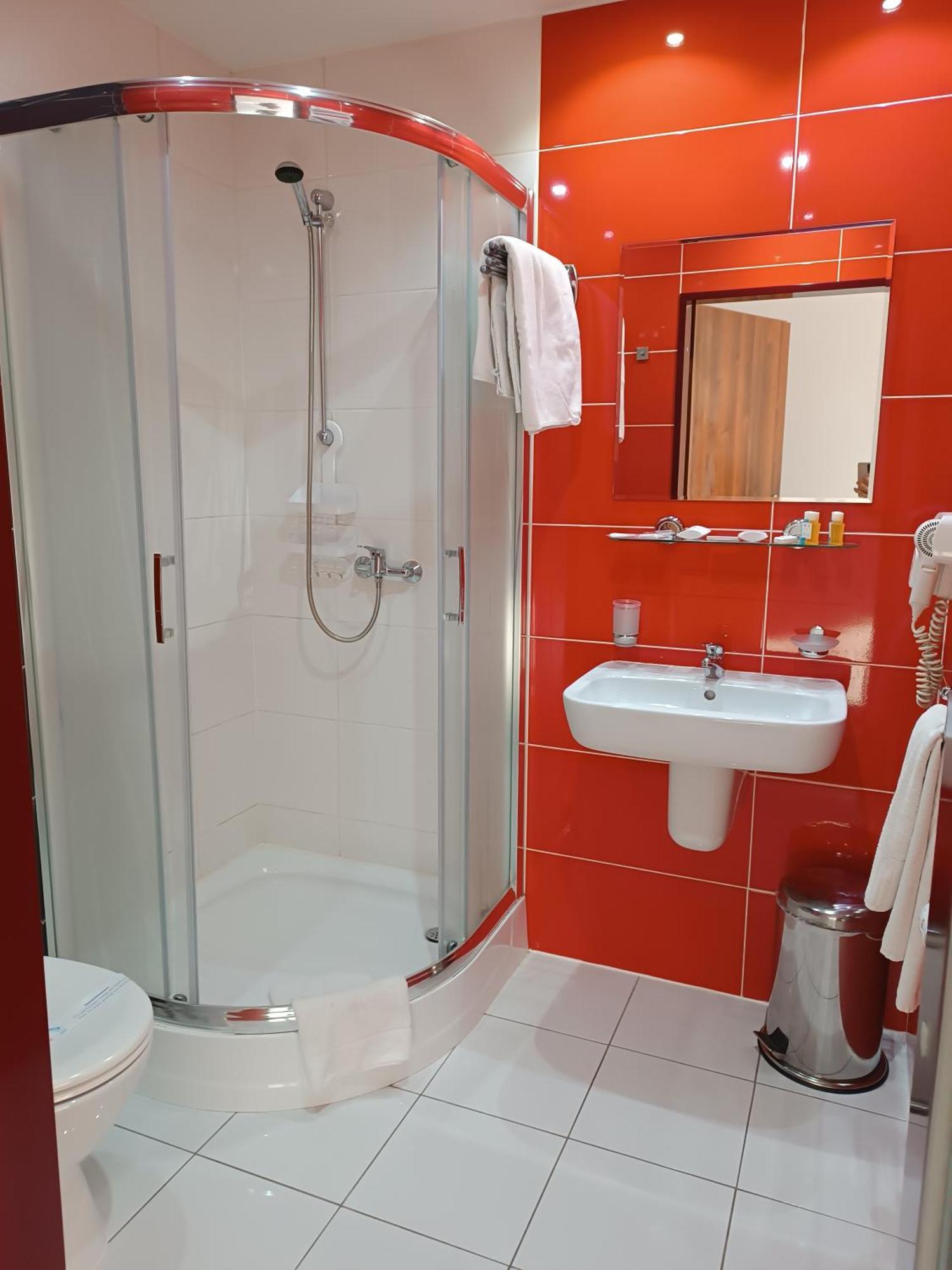 Amigo Hotel Sulejowek Bagian luar foto